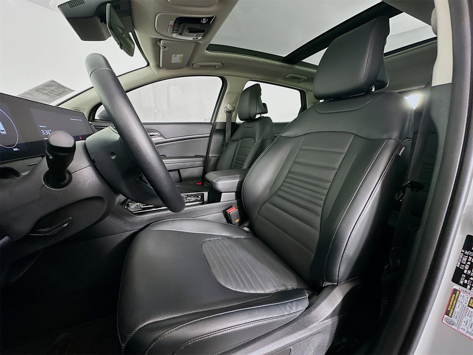 Used 2024 Kia Sportage SX image 22