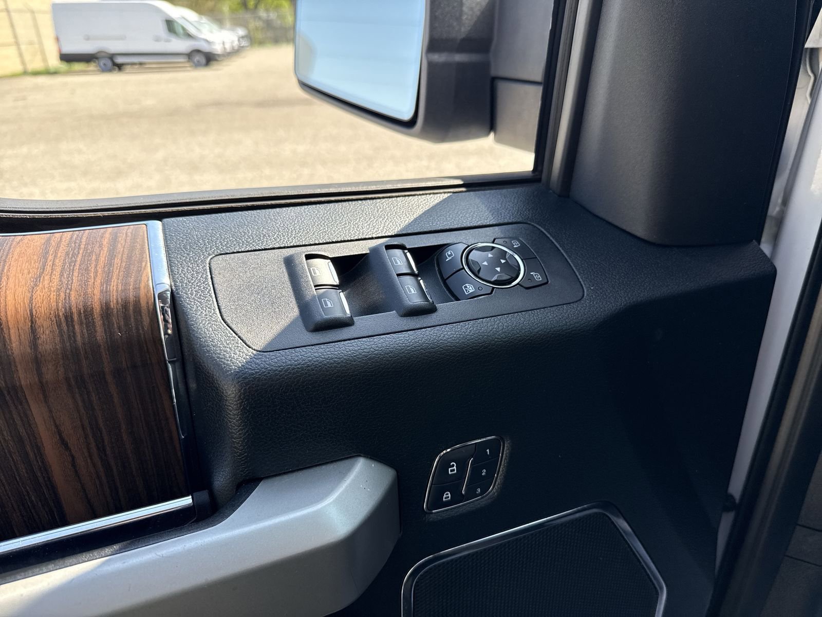 Used 2016 Ford F150 Lariat w/ Equipment Group 501A Mid AWD/4WD image 24