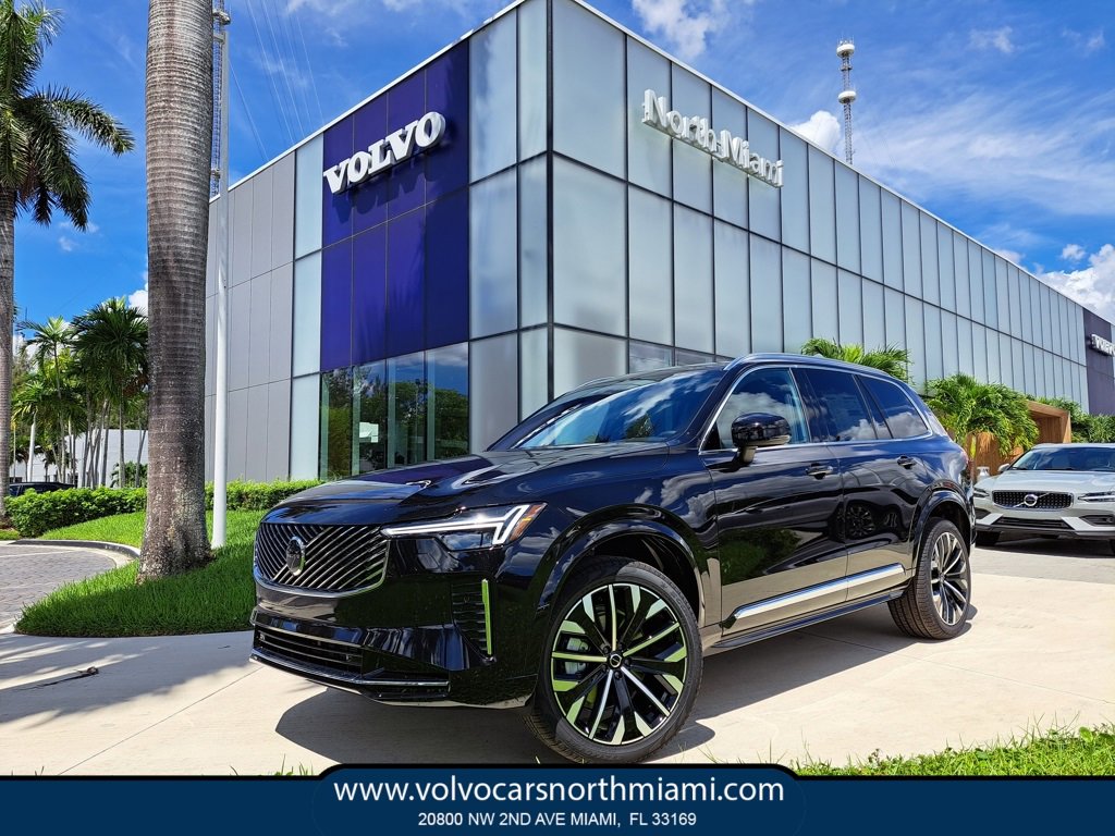 New 2026 Volvo XC90 B5 Core w/ Protection Package Premier
