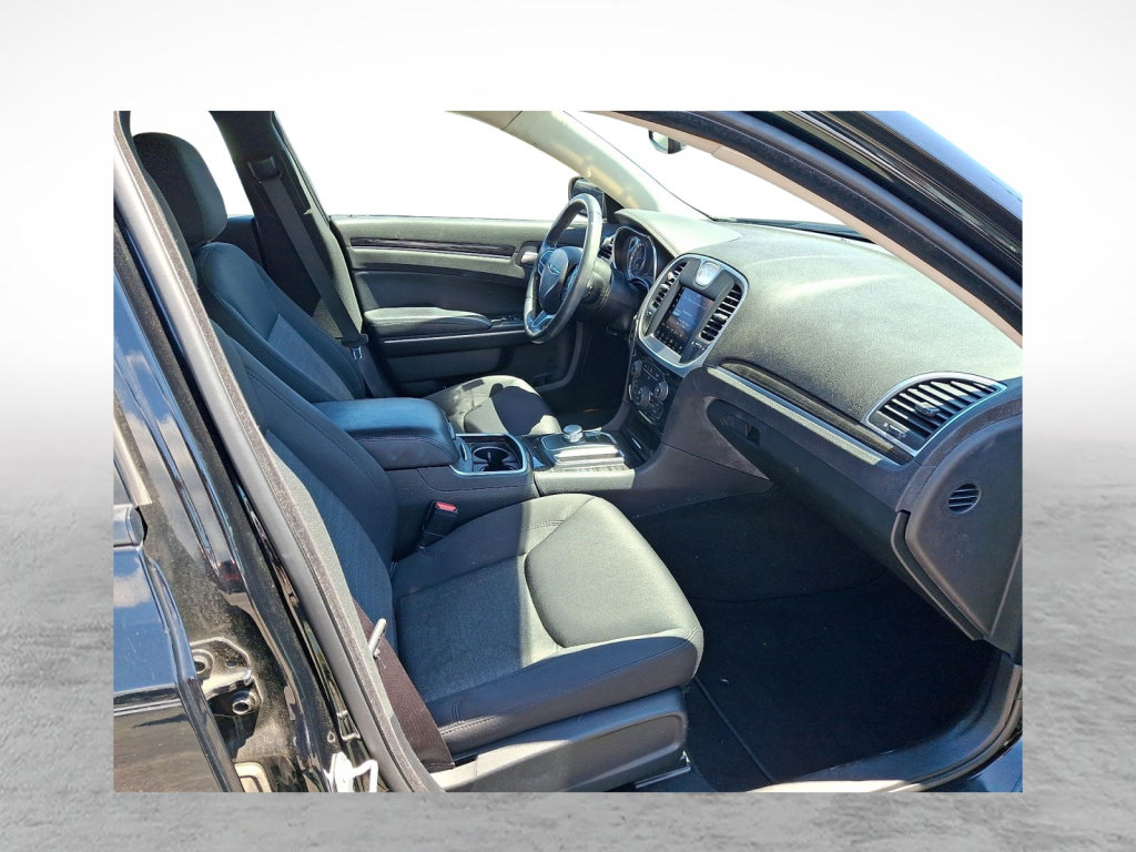Used 2019 Chrysler 300 Touring w/ Sport Appearance Package RWD image 11