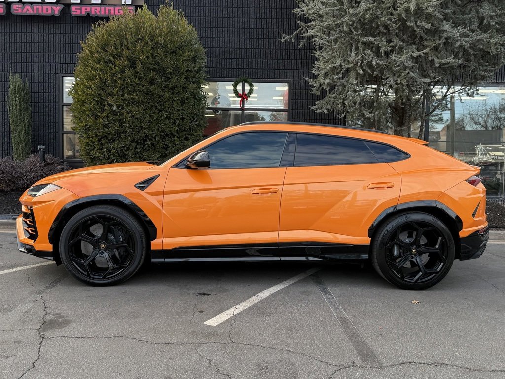 Used 2021 Lamborghini Urus image 9