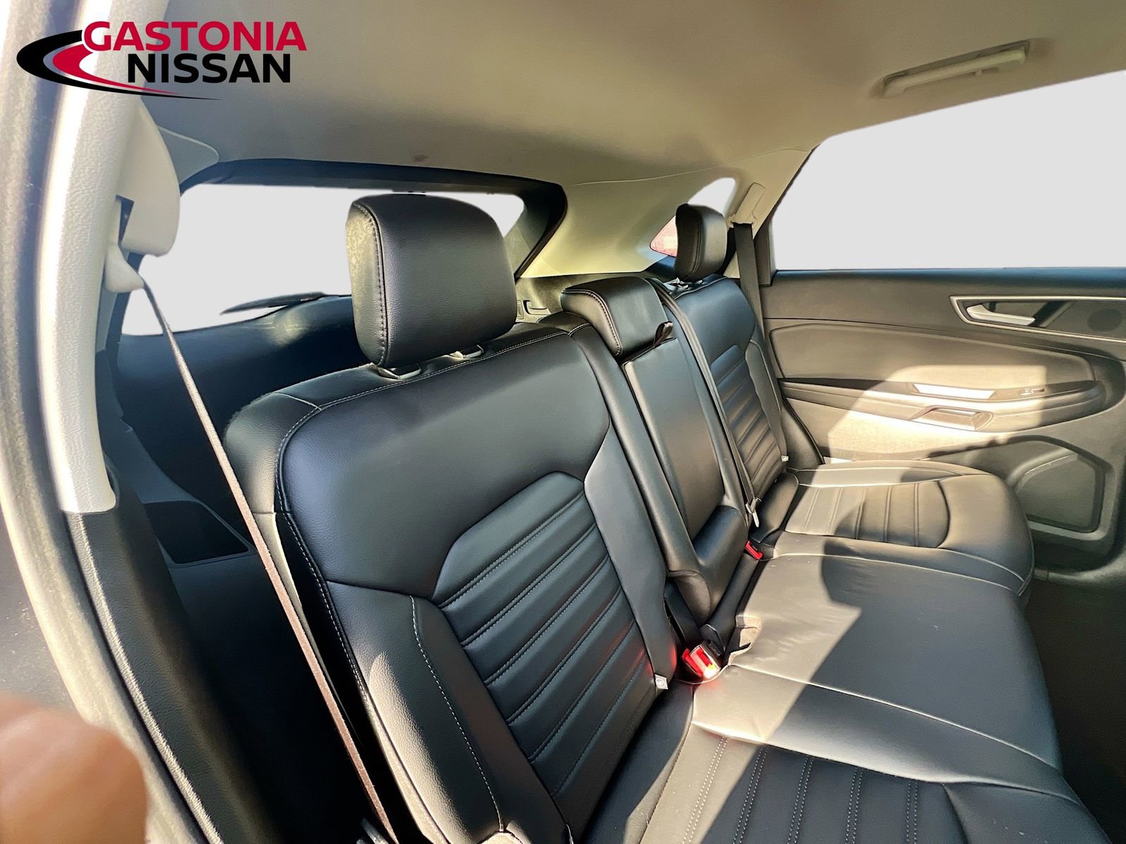 Used 2024 Ford Edge SEL image 34