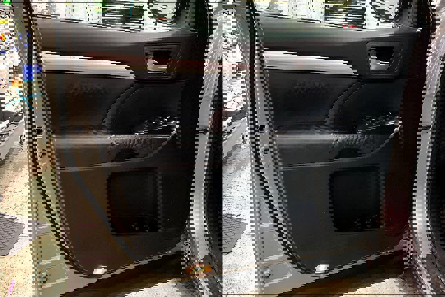 Used 2014 Toyota Highlander XLE image 22