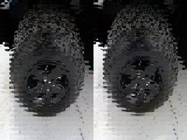 Used 2017 Jeep Wrangler Unlimited Sport image 23