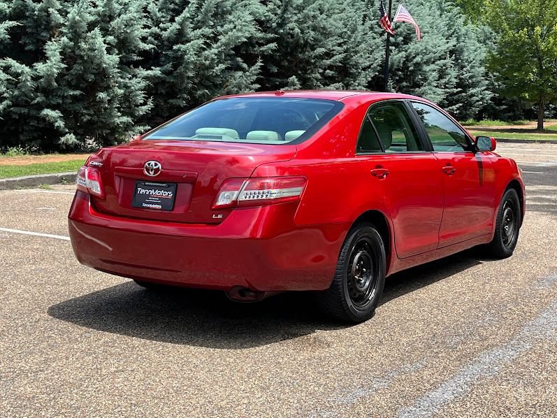 Used 2011 Toyota Camry LE FWD image 20