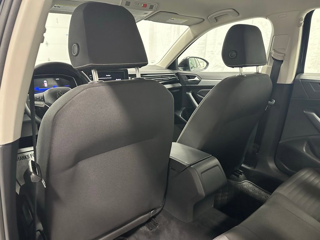 Used 2025 Volkswagen Jetta S image 44