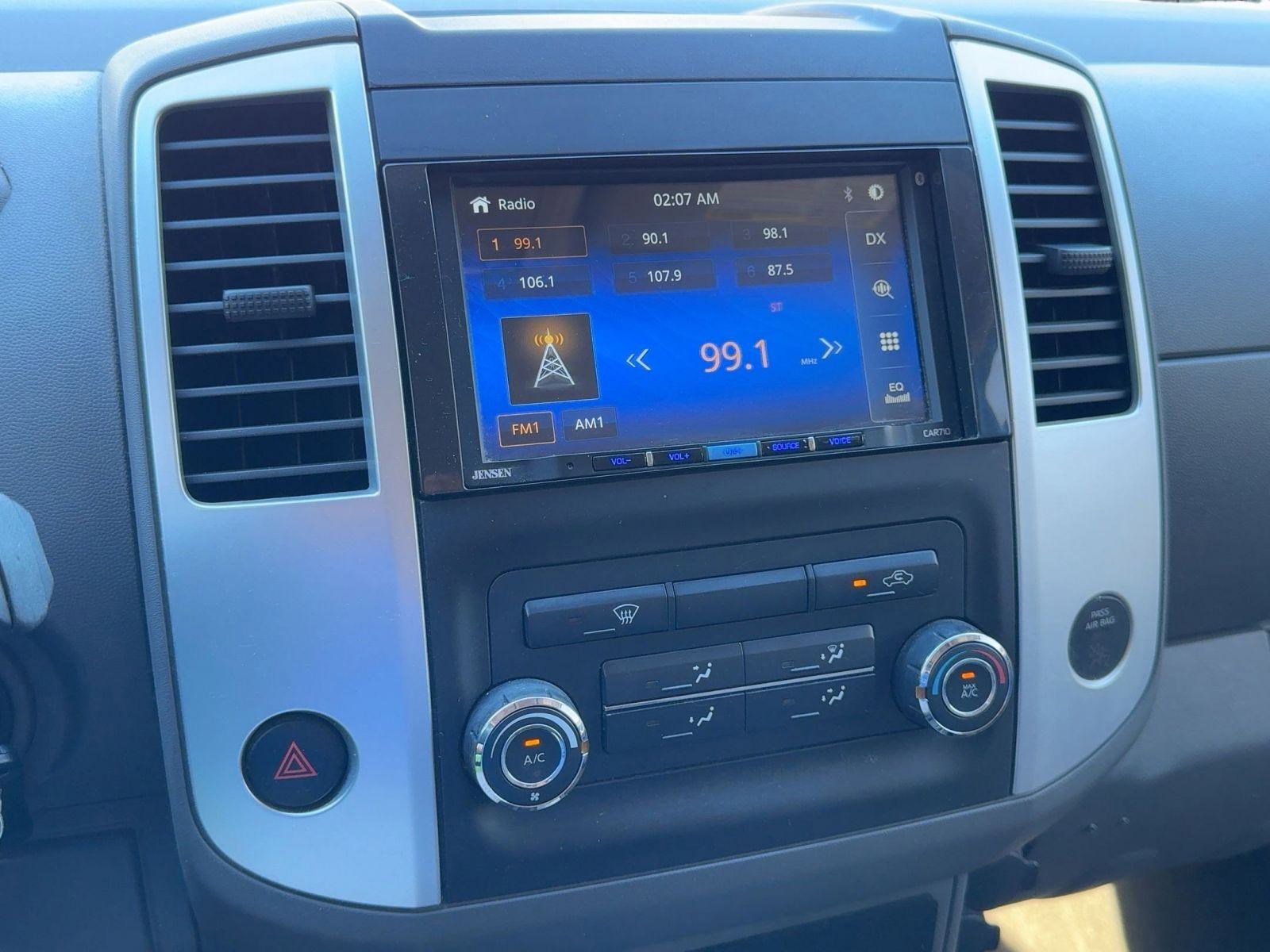 Used 2014 Nissan Frontier SV image 24