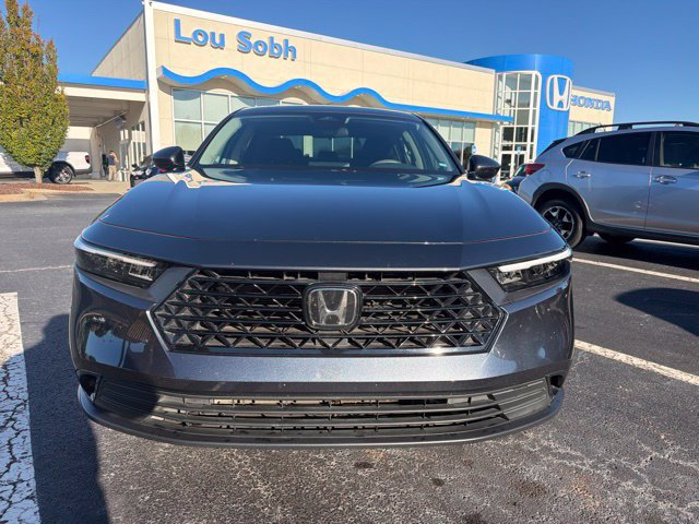 Used 2024 Honda Accord EX image 3