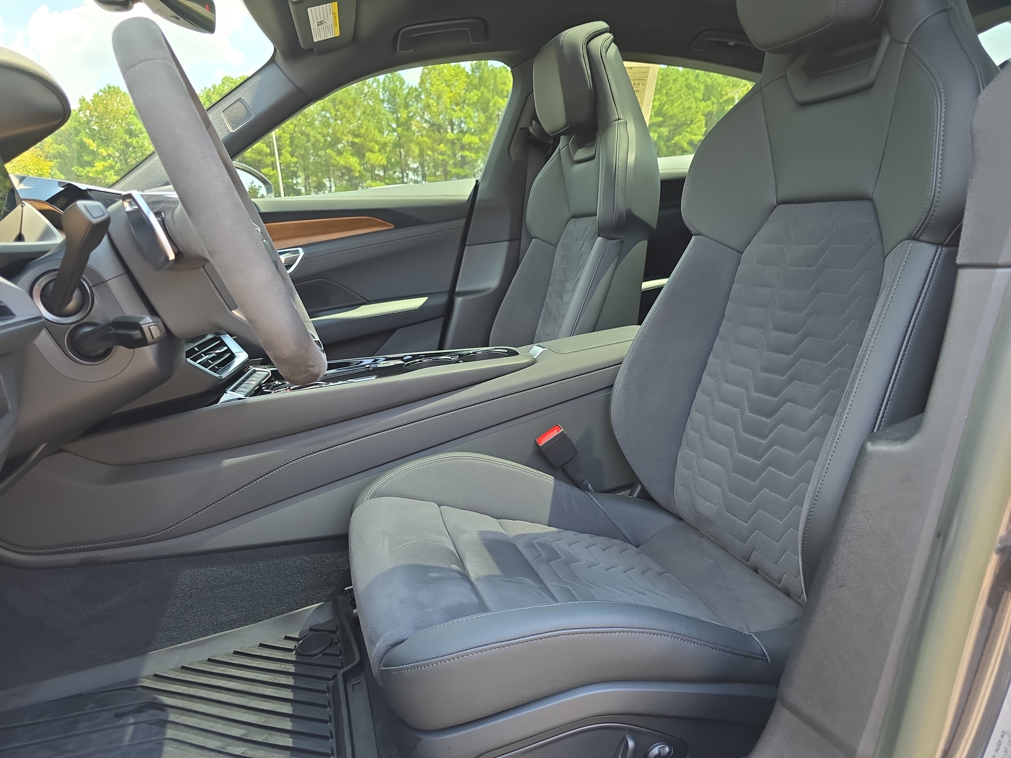 Used 2023 Audi e-tron GT Premium Plus w/ Executive Package AWD/4WD image 15