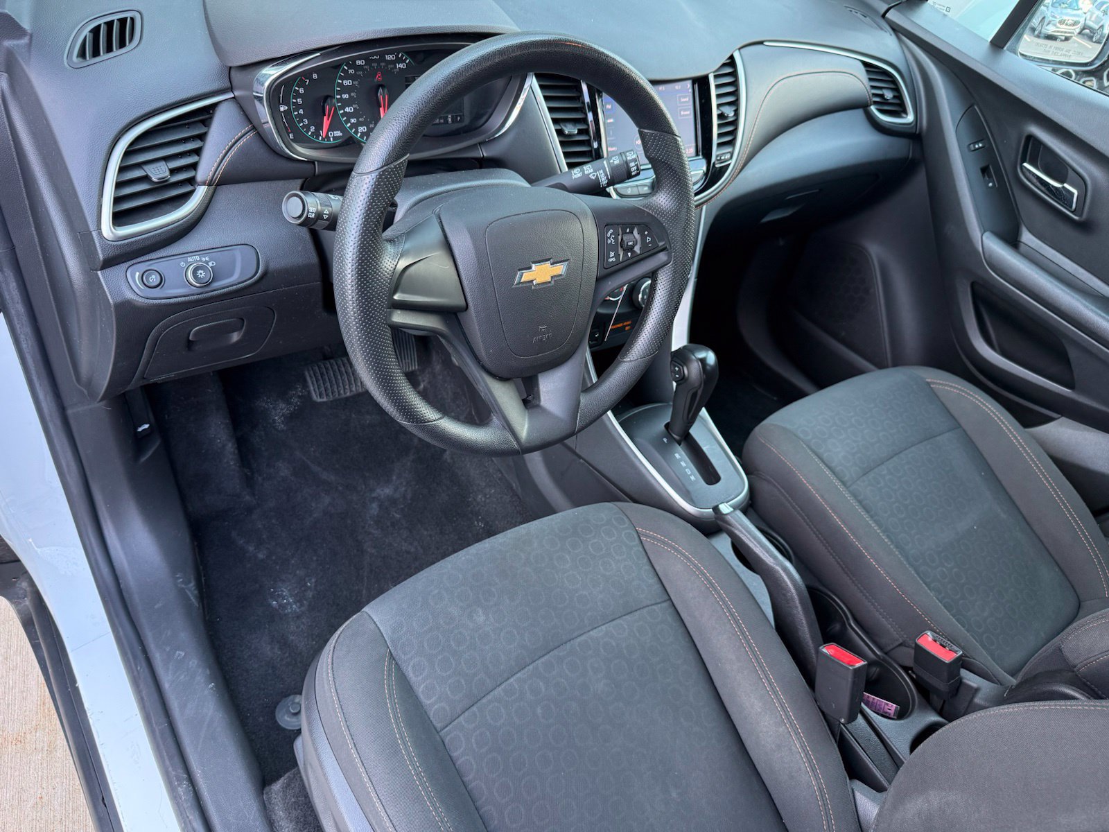 Used 2021 Chevrolet Trax LS AWD/4WD image 8