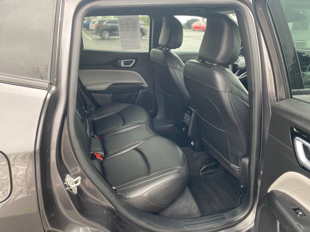 Used 2024 Jeep Compass Limited AWD/4WD image 15