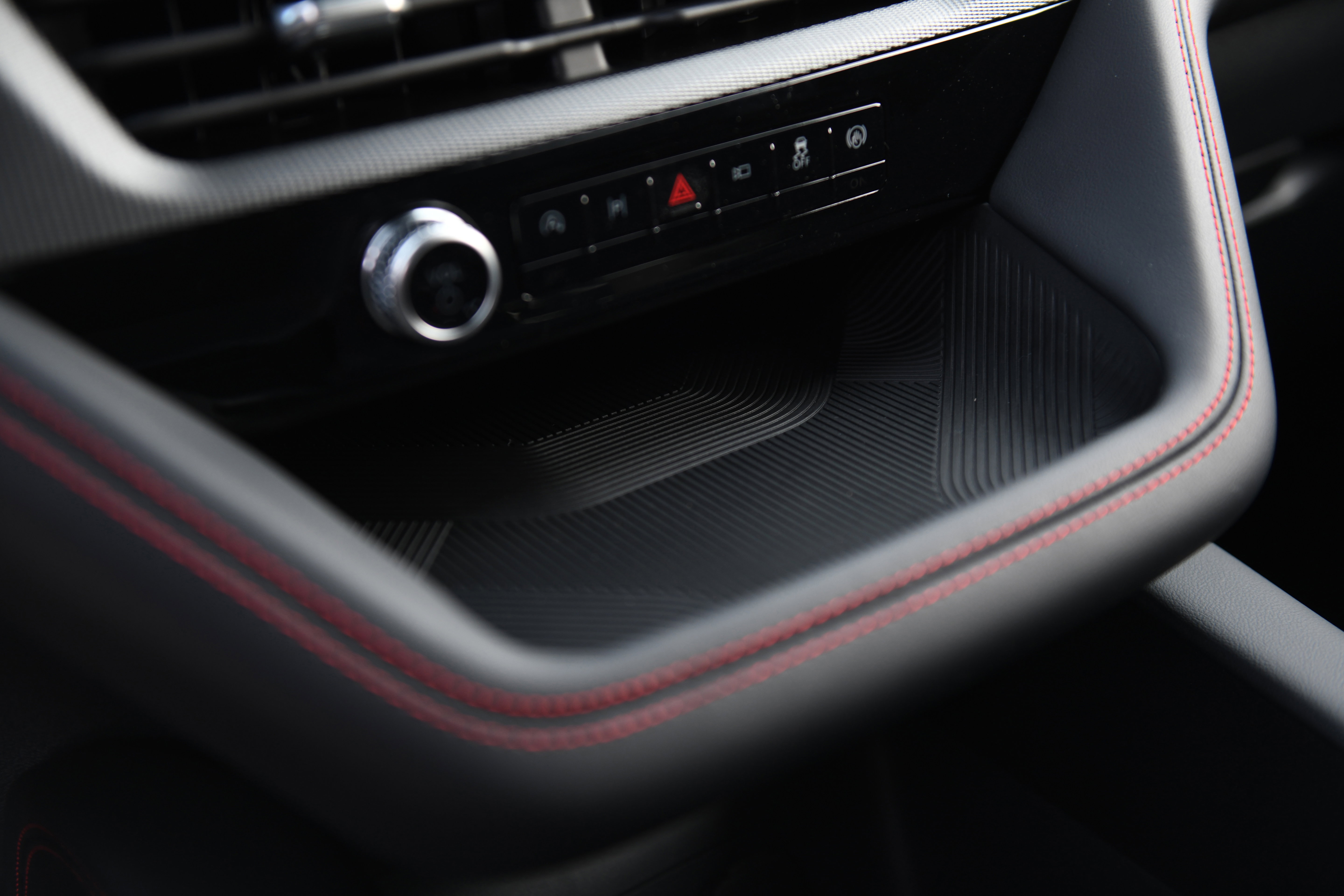 New 2026 Ford Explorer ST-Line w/ ST-Line Street Pack image 25