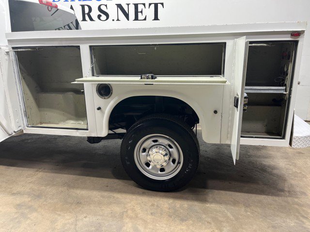 Used 2019 RAM 2500 Tradesman w/ Chrome Appearance Group AWD/4WD image 14