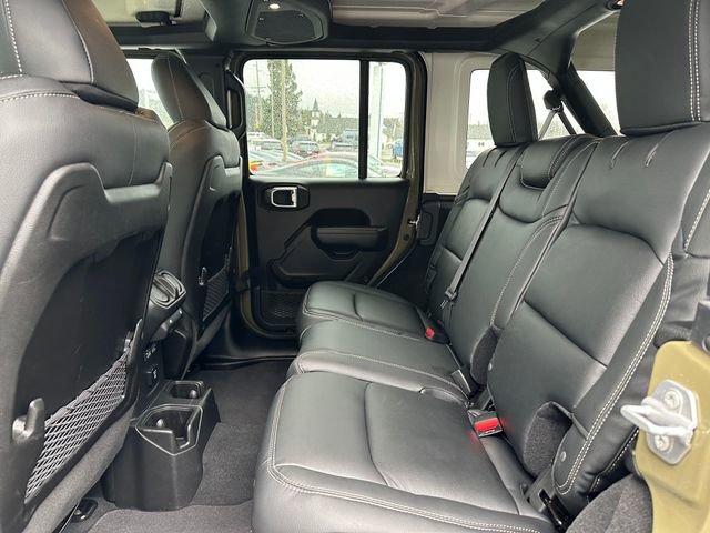 Used 2025 Jeep Wrangler Unlimited Rubicon image 11