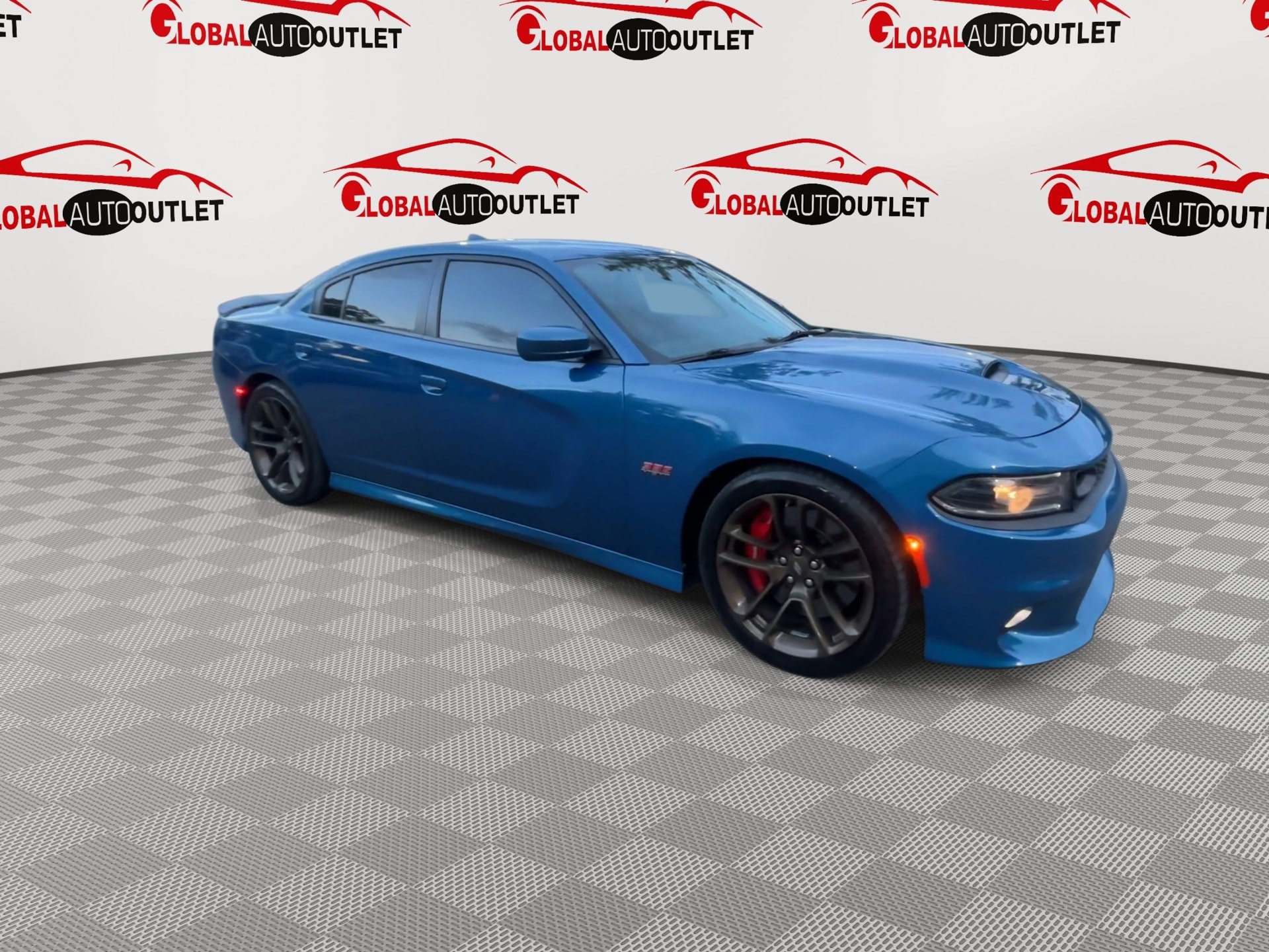 Used 2020 Dodge Charger Scat Pack w/ Dynamics Package RWD image 2