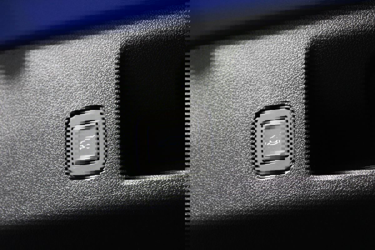 Used 2024 Chevrolet Equinox EV LT image 26