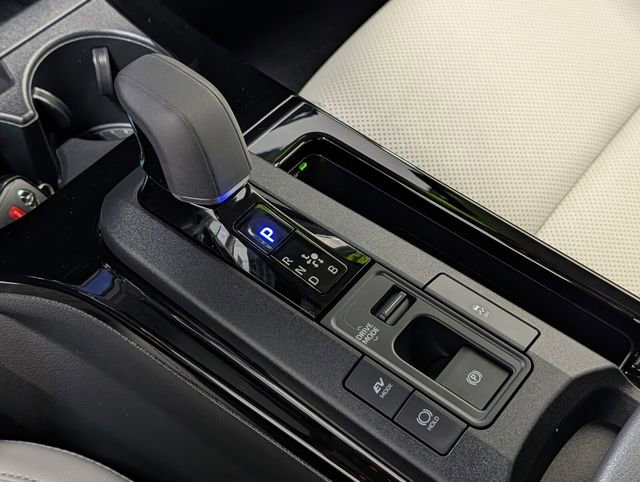 Used 2026 Toyota Prius XLE image 25