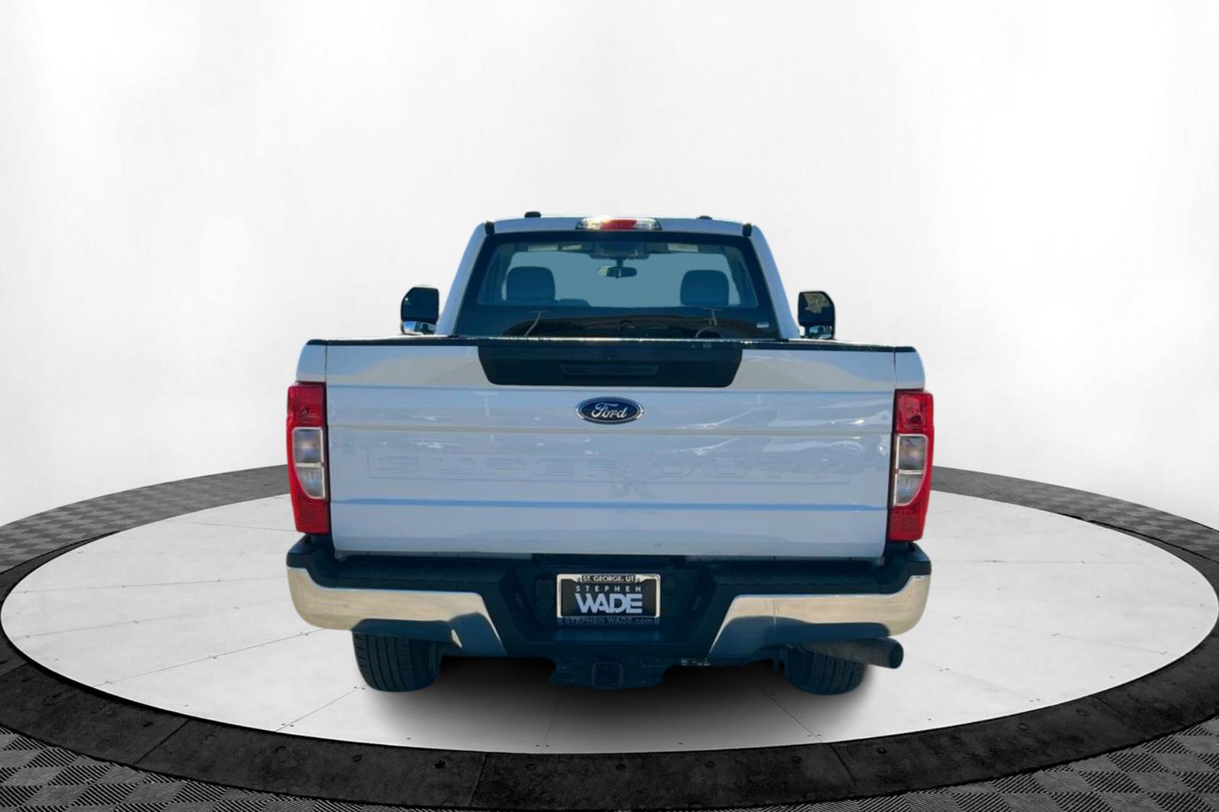 Used 2022 Ford F250 XL w/ Power Equipment Group image 4