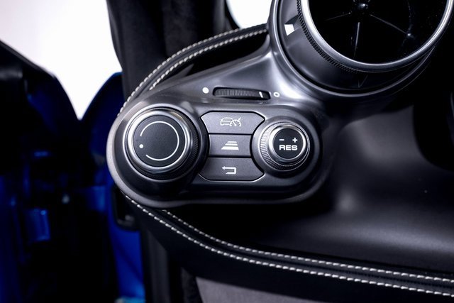 Used 2023 Ferrari F8 Tributo image 40