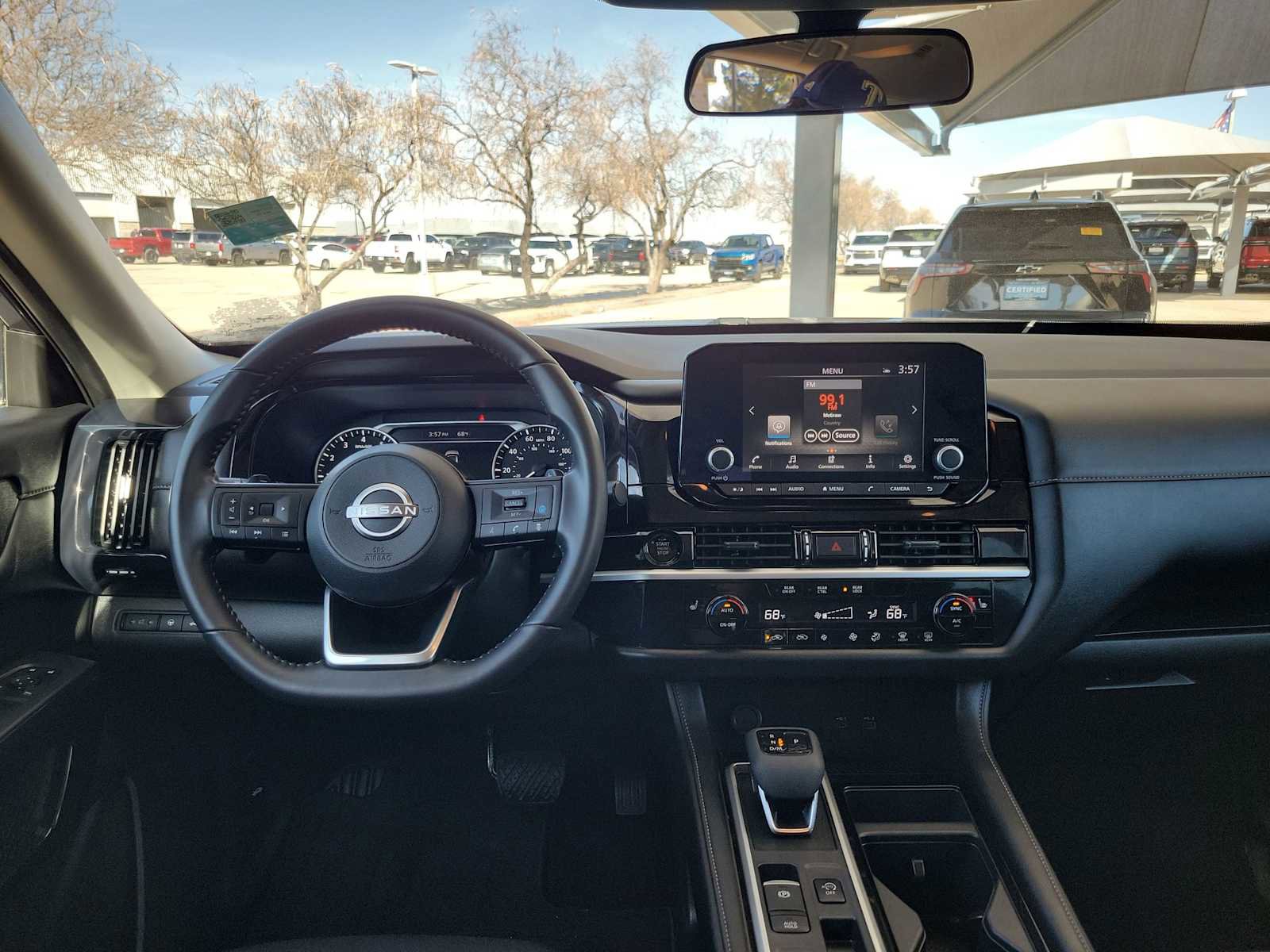 Used 2025 Nissan Pathfinder SV w/ Cargo Package image 6