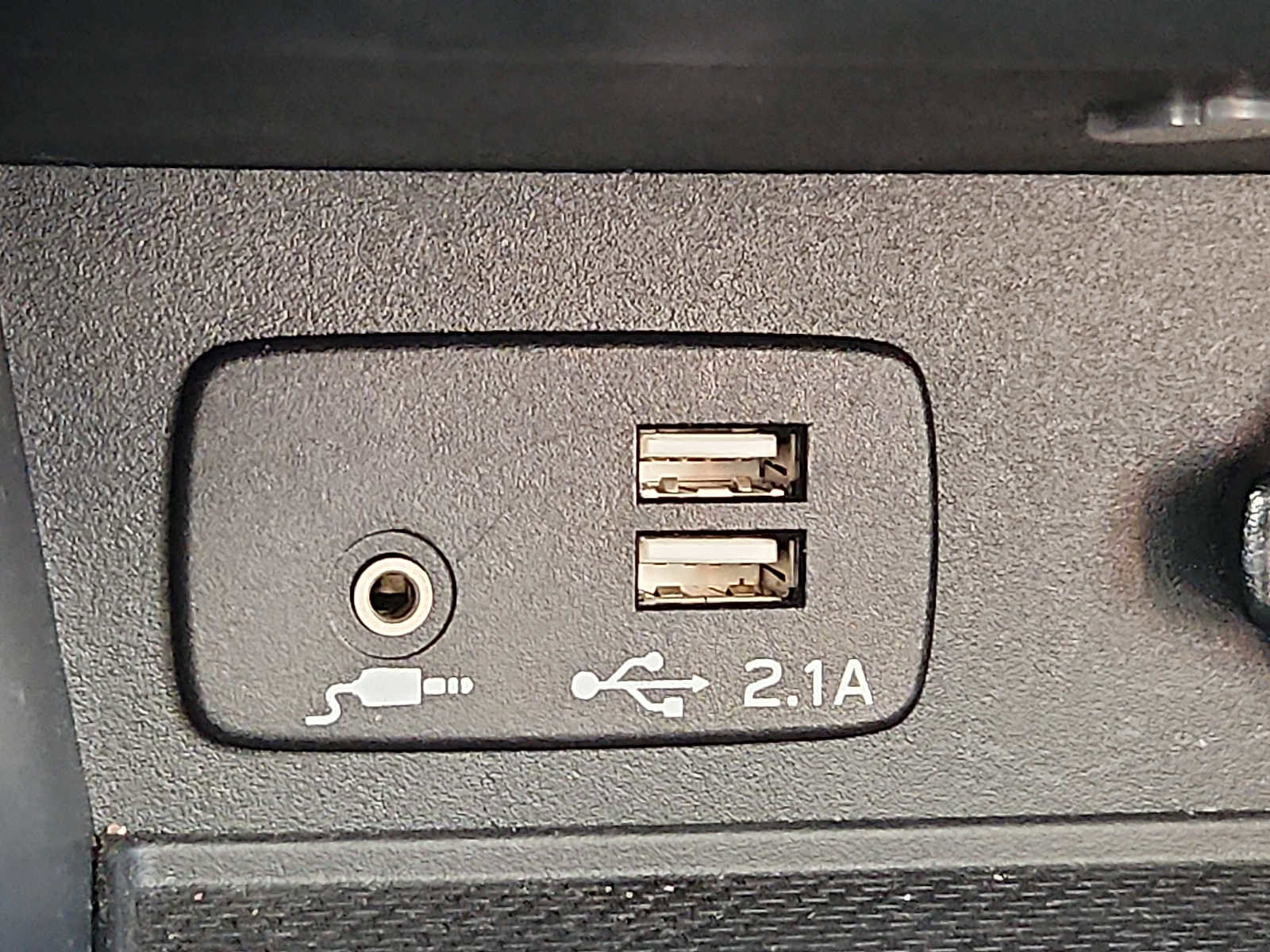 Used 2020 Subaru Crosstrek 2.0i Limited w/ Moonroof Package w/Navigation image 24