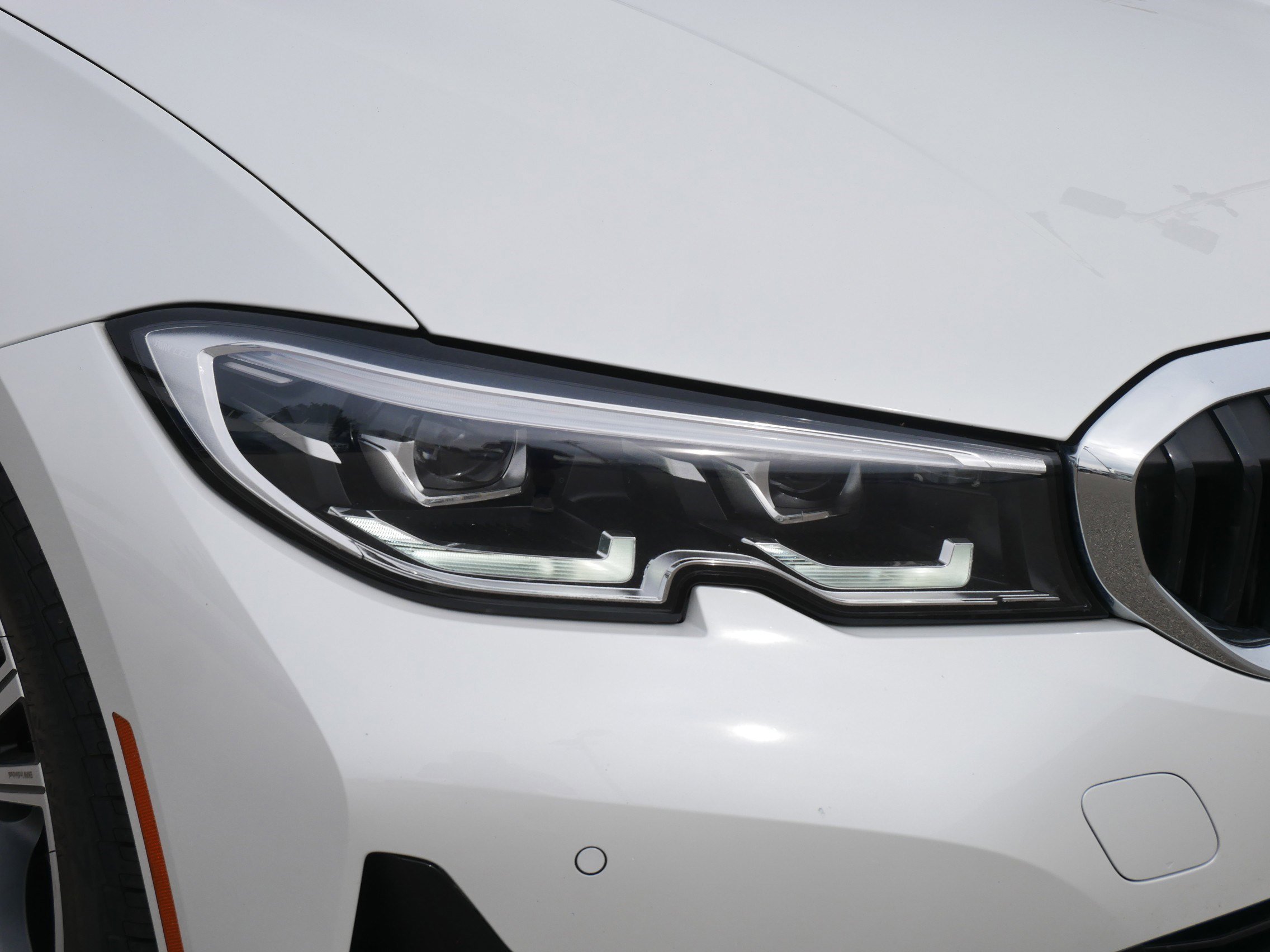 Used 2022 BMW 330i xDrive Sedan w/ Driving Assistance Package image 16