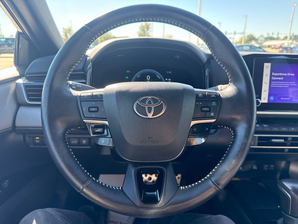 Certified 2025 Toyota Camry SE w/ Convenience Package AWD/4WD image 11