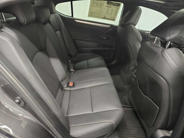 Used 2024 Lexus ES 300h F Sport w/ Accessory Package (Z2) FWD image 43