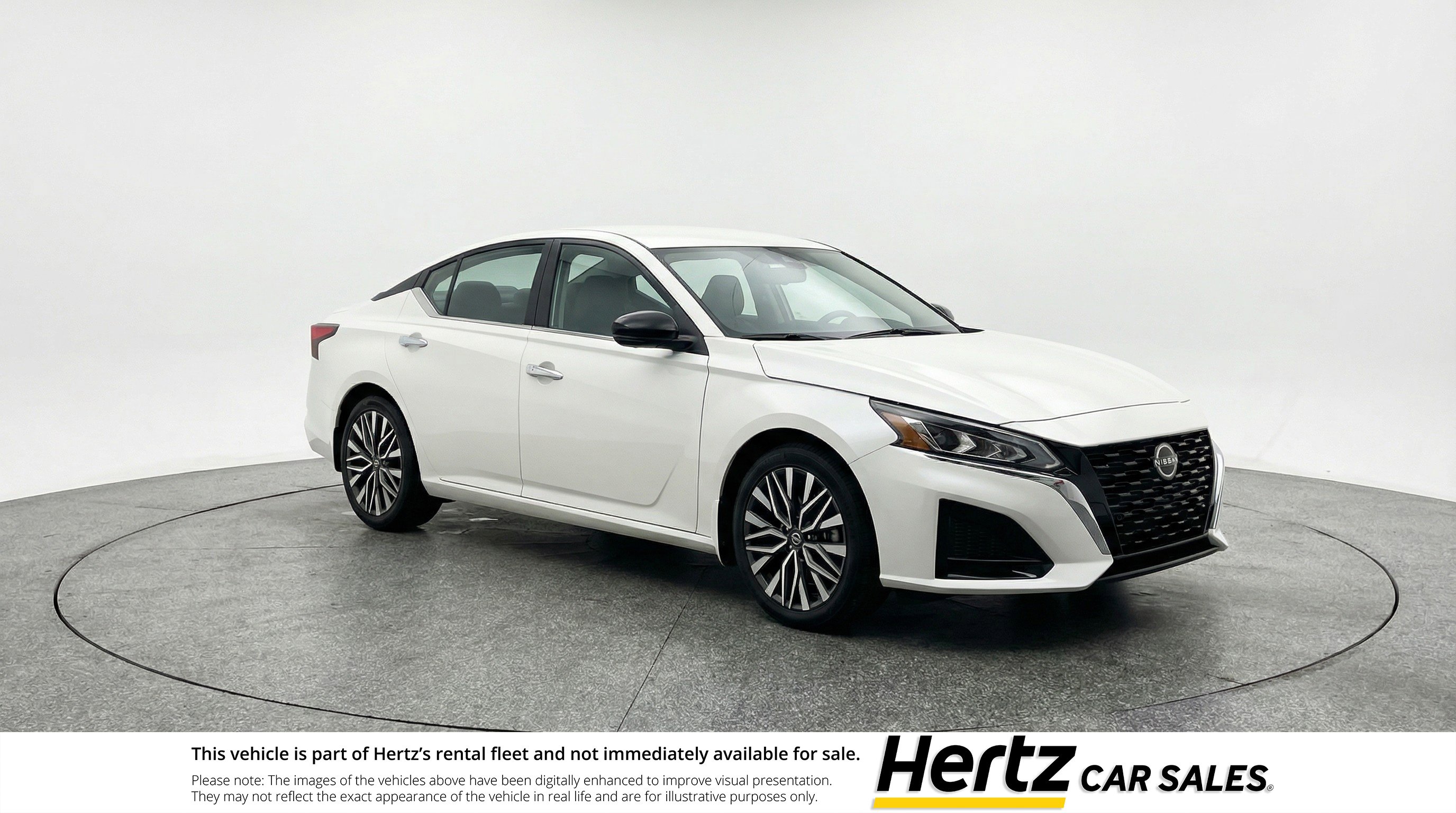 Used 2025 Nissan Altima 2.5 SV image 1