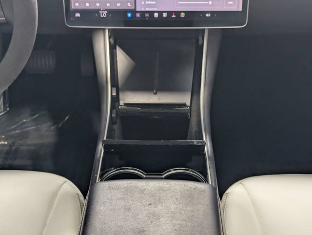 Used 2019 Tesla Model 3 Standard Range Plus image 12