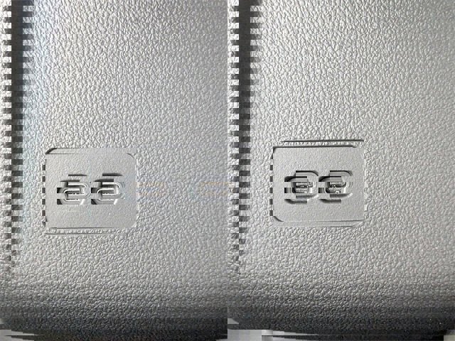 New 2025 Cadillac Lyriq Sport image 15