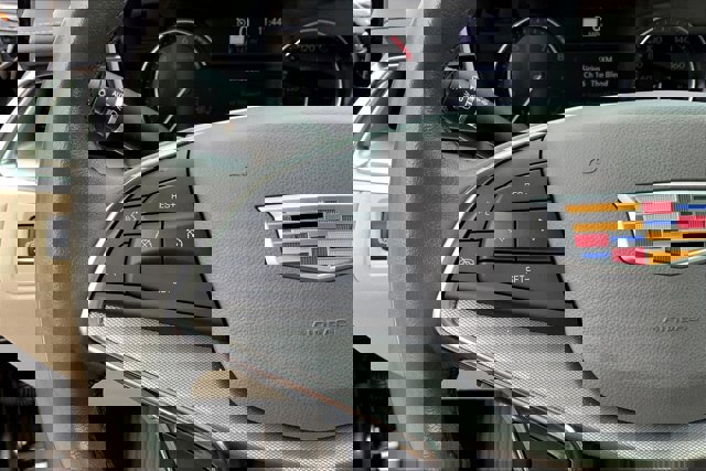 Used 2022 Cadillac XT5 Premium Luxury image 18