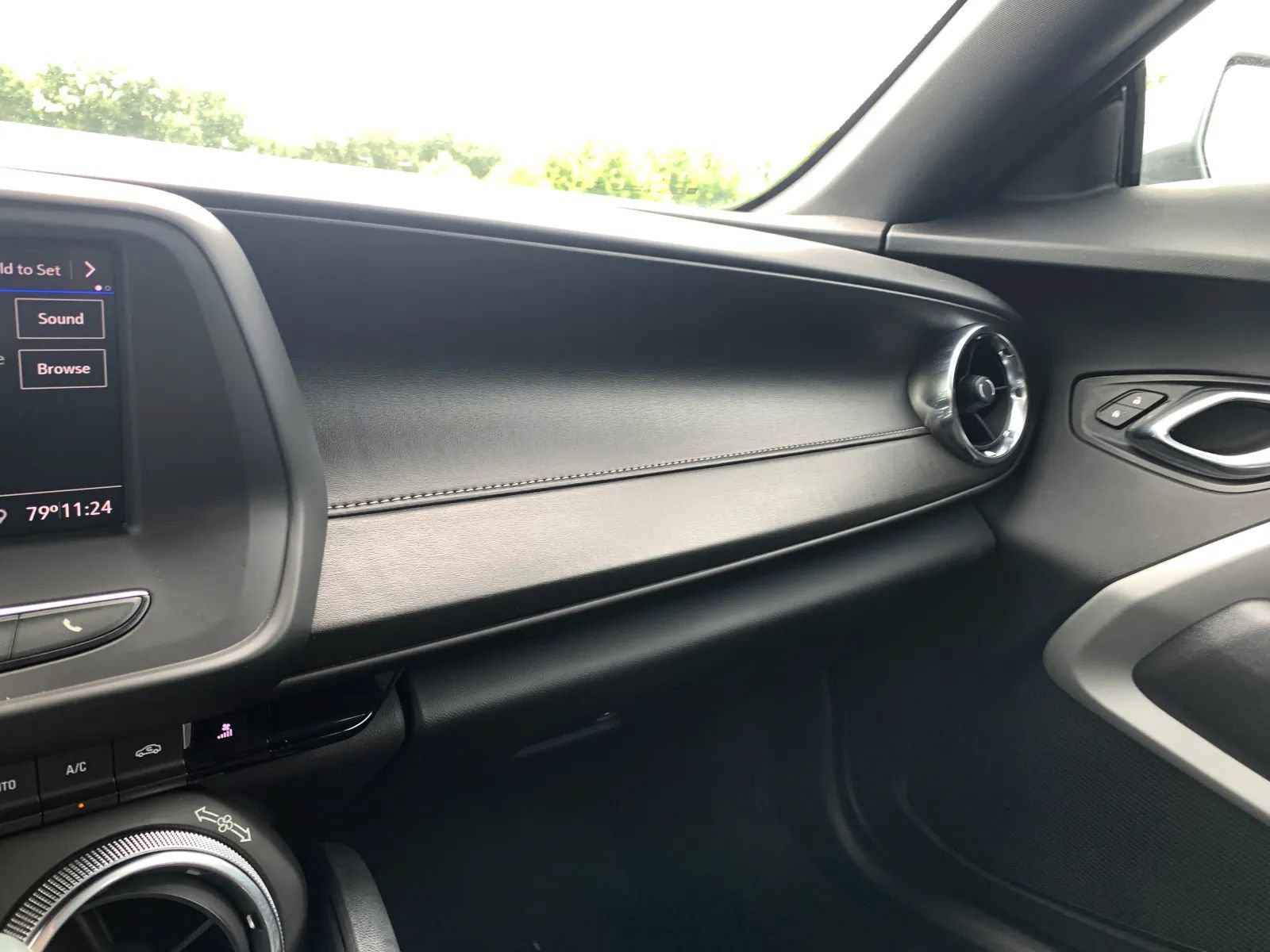 Used 2020 Chevrolet Camaro LT RWD image 17