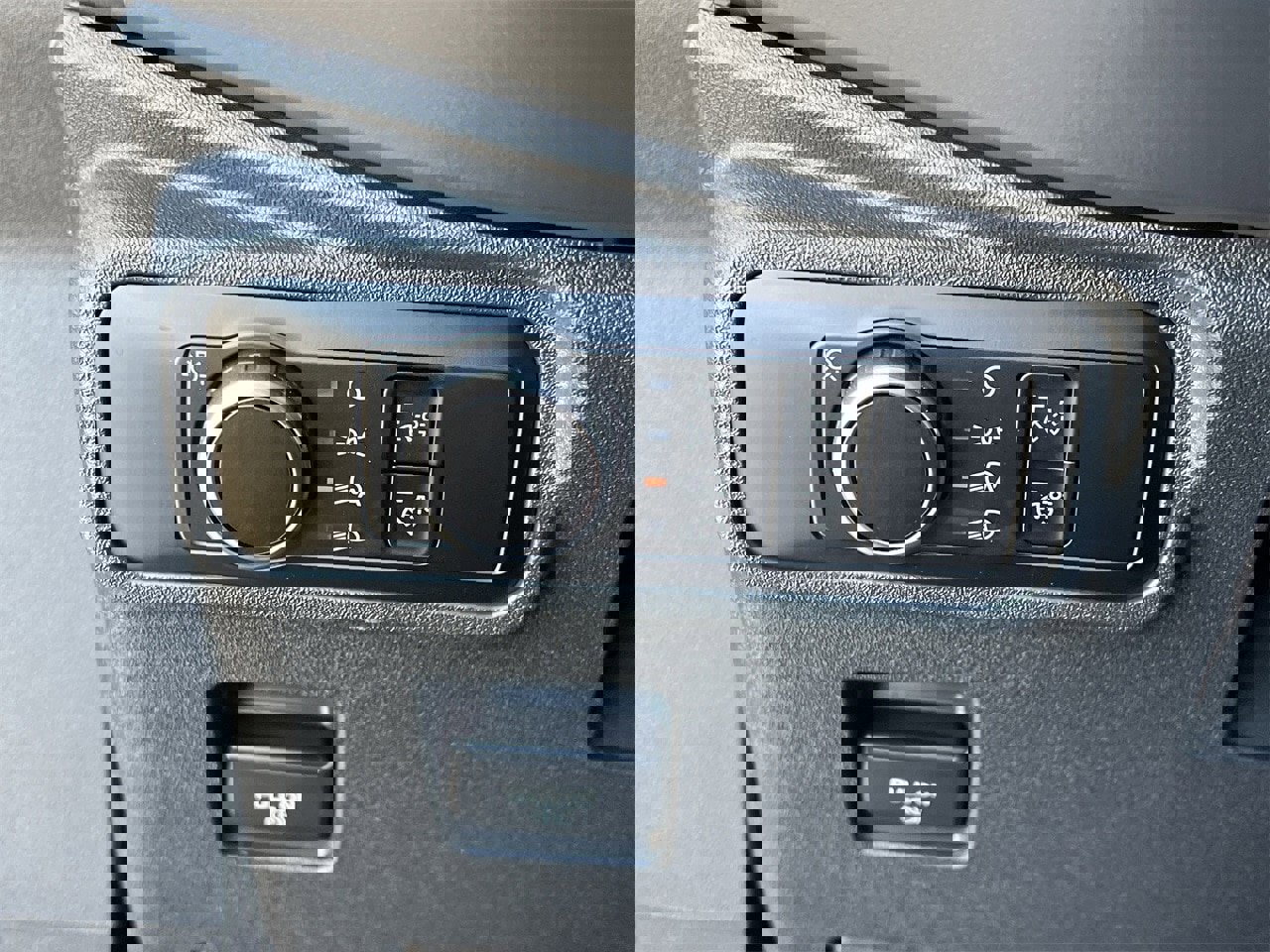 New 2025 Ford Bronco 4-Door w/ Sasquatch Package image 14