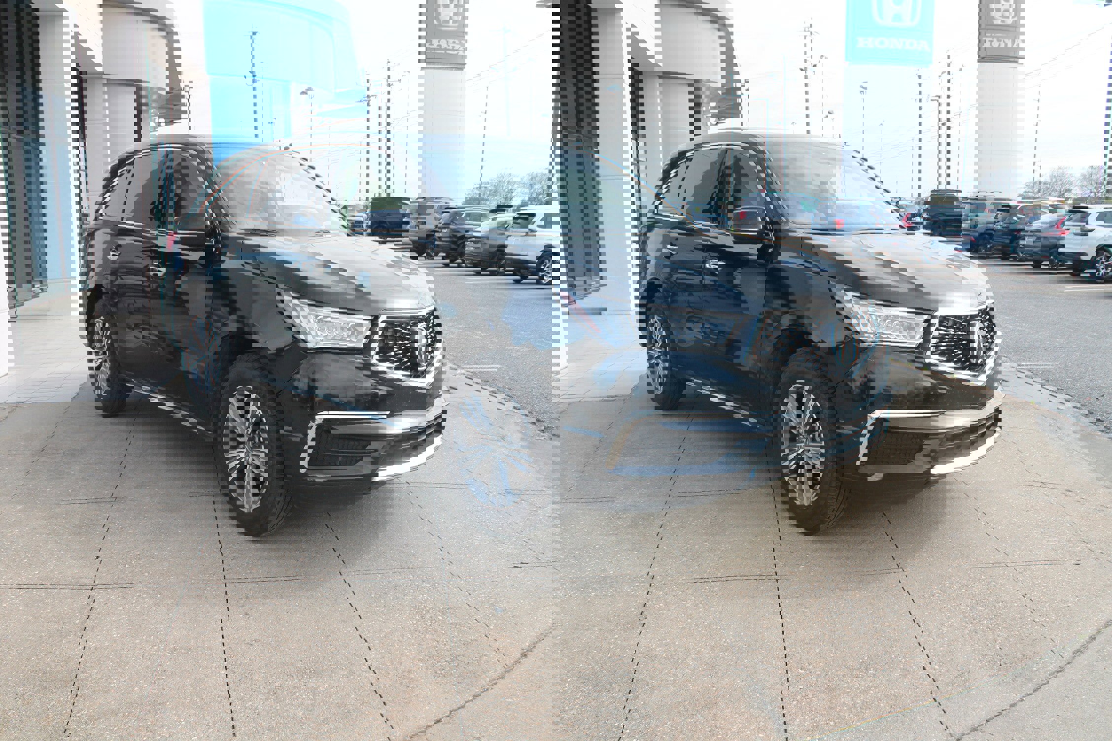 Used 2019 Acura MDX FWD image 1