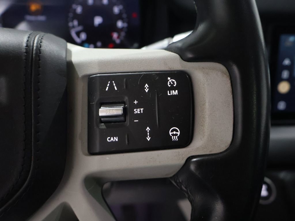 Used 2020 Land Rover Defender 110 HSE AWD/4WD image 36