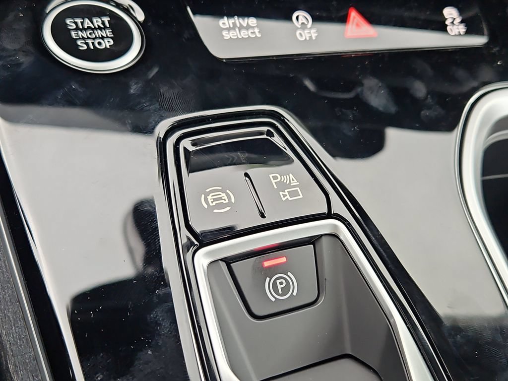 New 2026 Audi A6 Premium Plus AWD/4WD image 11