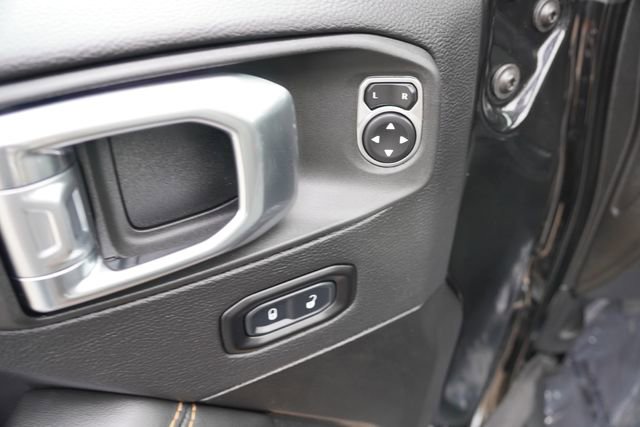 Used 2025 Jeep Wrangler Unlimited Sahara w/ Safety Group image 21