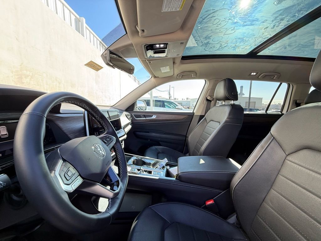 Certified 2025 Volkswagen Atlas SEL image 6