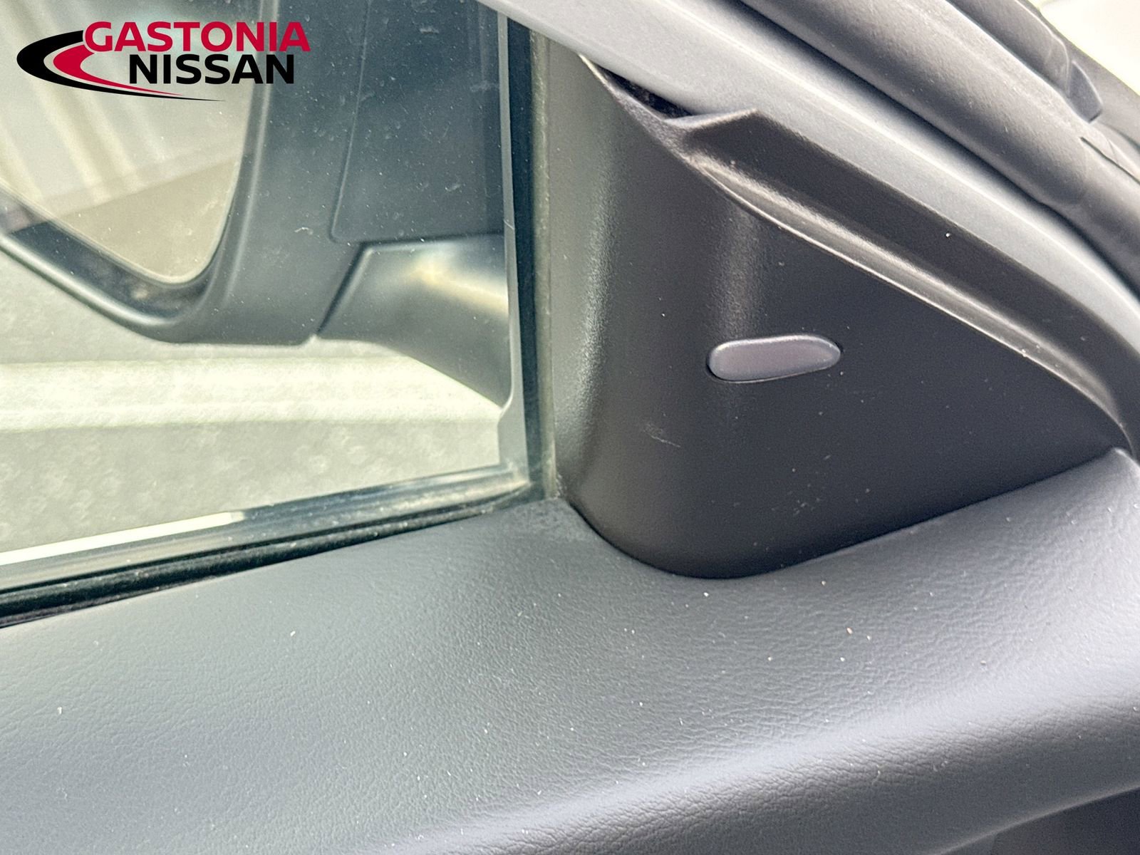 Used 2024 Nissan Altima 2.5 SV image 25