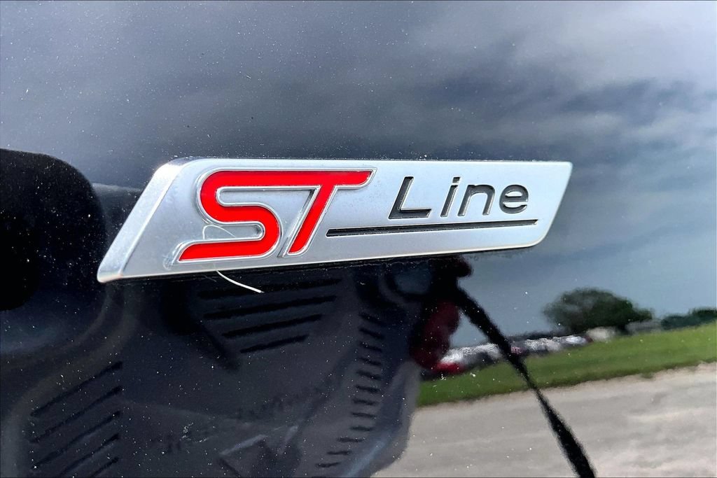 Used 2025 Ford Escape ST-Line AWD/4WD image 8