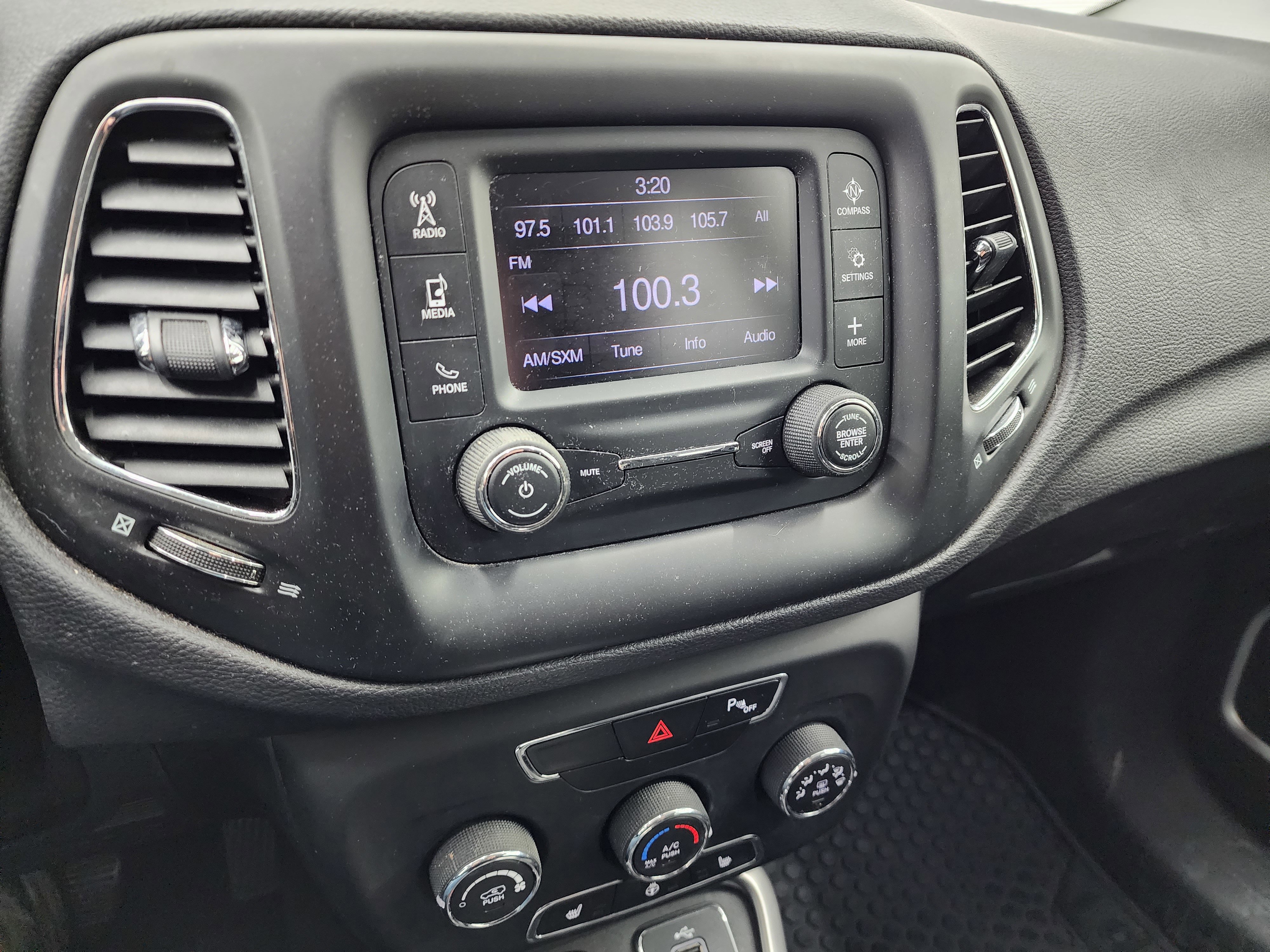 Used 2017 Jeep Compass Sport w/ Cold Weather Group image 11