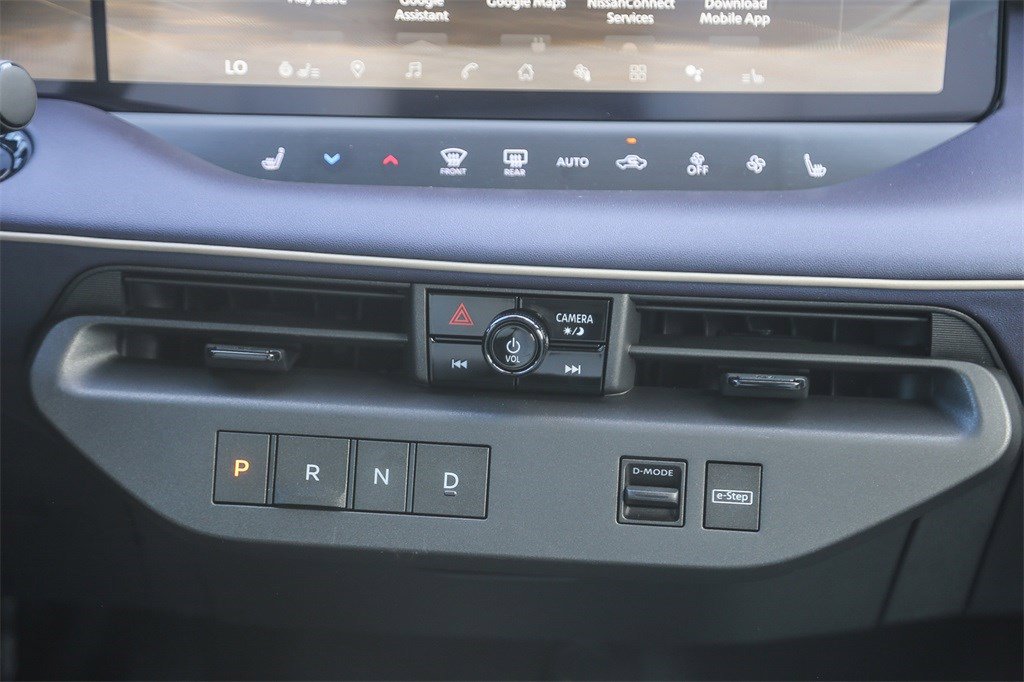 New 2026 Nissan Leaf Platinum+ image 15
