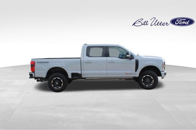 Used 2026 Ford F350 Platinum w/ Tremor Off-Road Package image 4