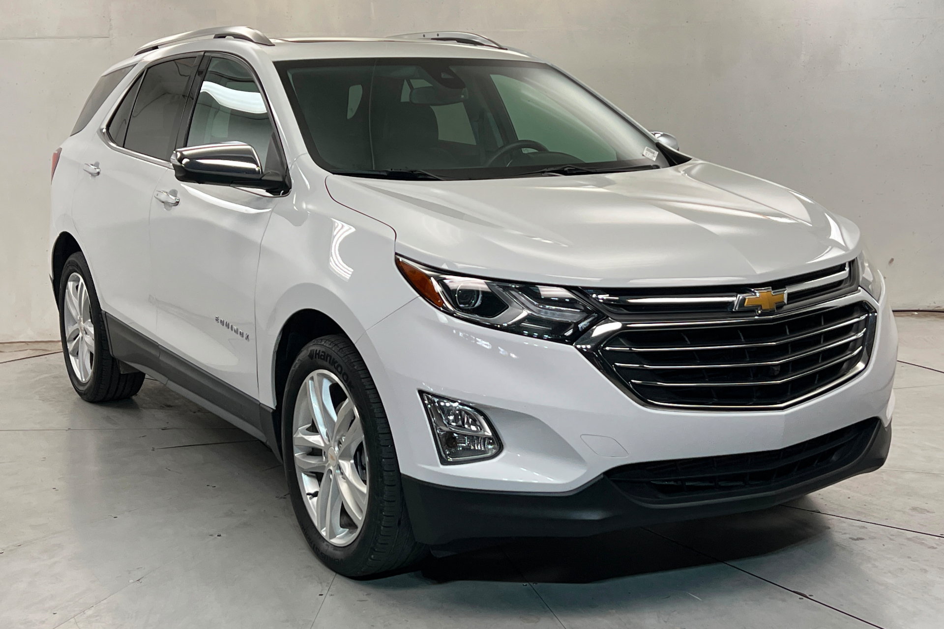 Used 2020 Chevrolet Equinox Premier AWD/4WD image 8