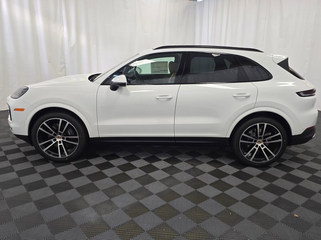 New 2026 Porsche Cayenne image 2