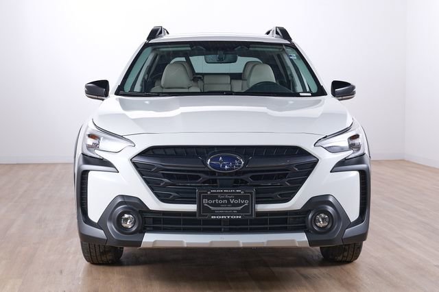 Used 2023 Subaru Outback Limited image 2