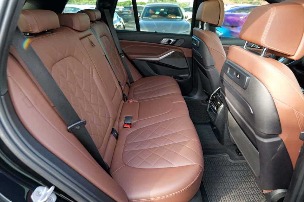 Used 2023 BMW X5 M50i w/ Executive Package AWD/4WD image 32
