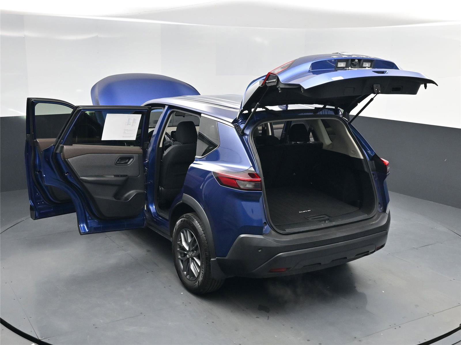 Used 2021 Nissan Rogue S image 24