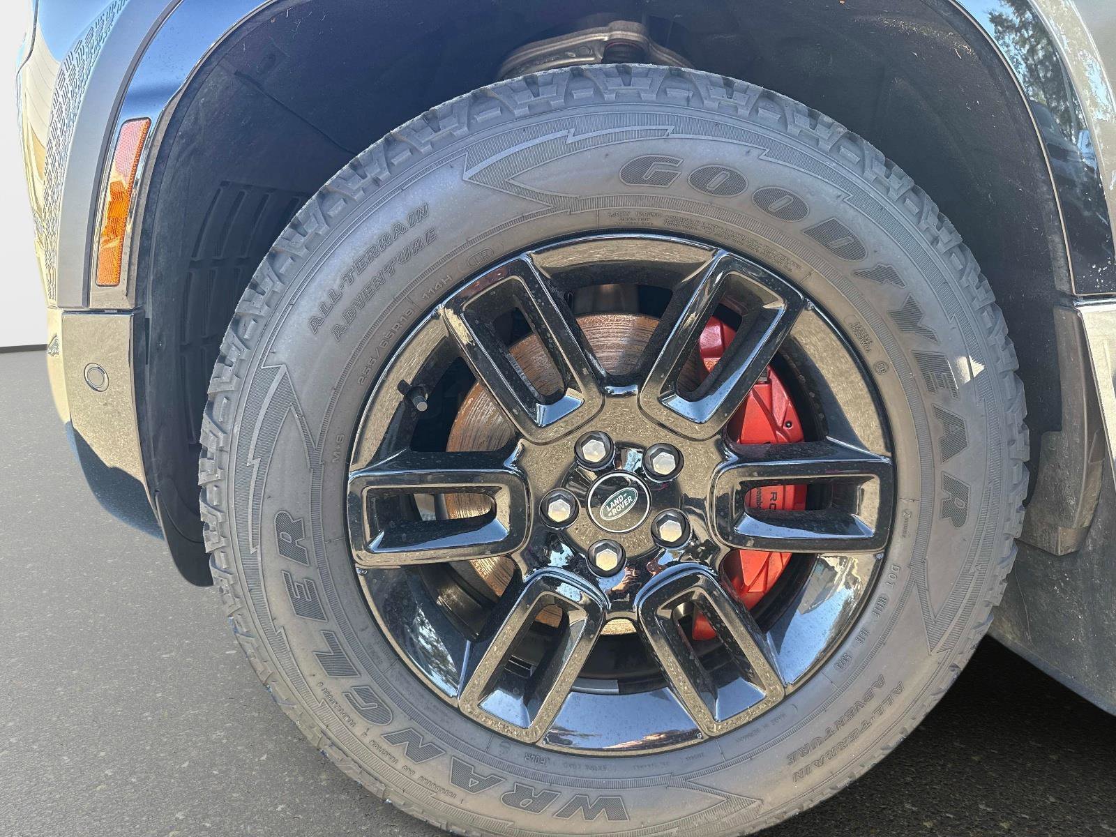 Used 2024 Land Rover Defender 130 X image 10